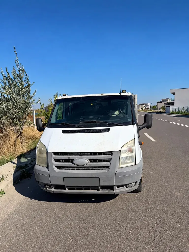 Fotografie: 2009 Ford Transit