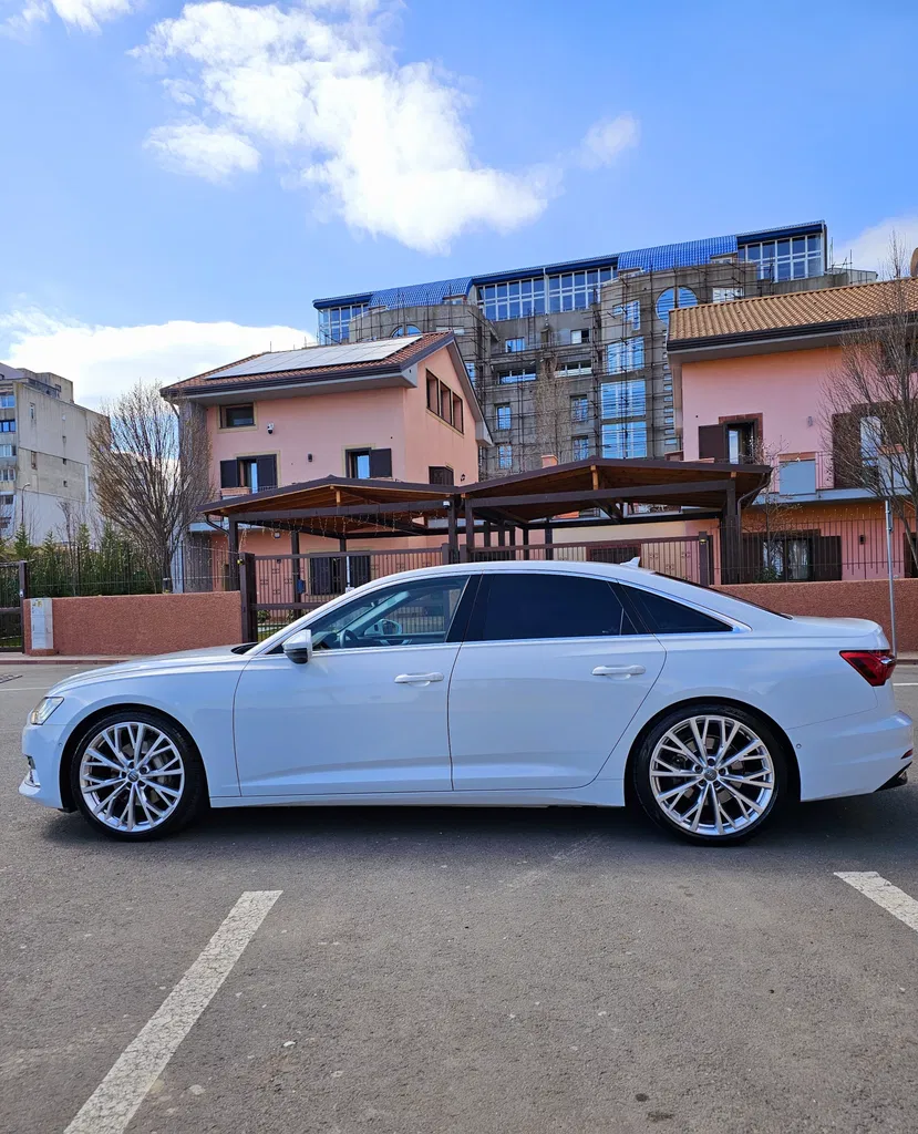 Fotografie: 2021 Audi A6 Limuzina