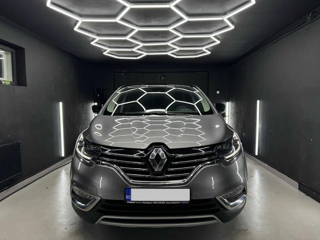 Fotografie: 2016 Renault Espace