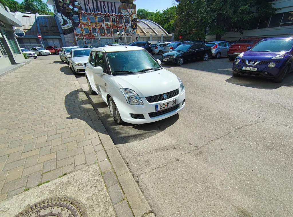 Fotografie: 2010 Suzuki Swift