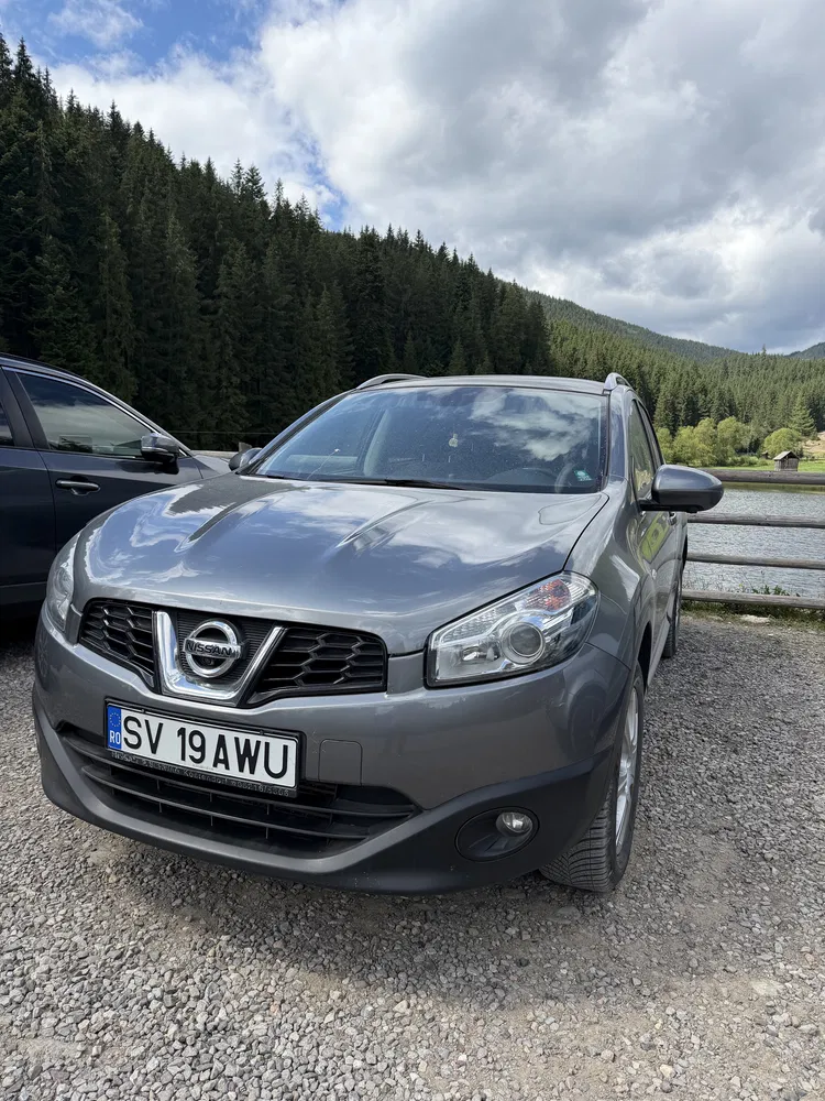 Fotografie: 2012 Nissan Qashqai+2