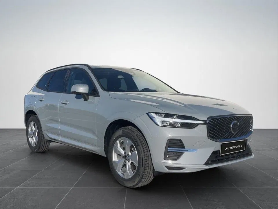 Fotografie: 2025 Volvo XC 60