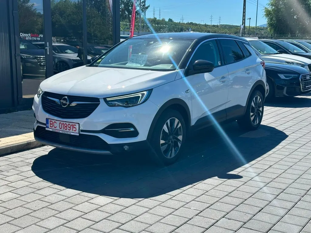 Fotografie: 2019 Opel Grandland X