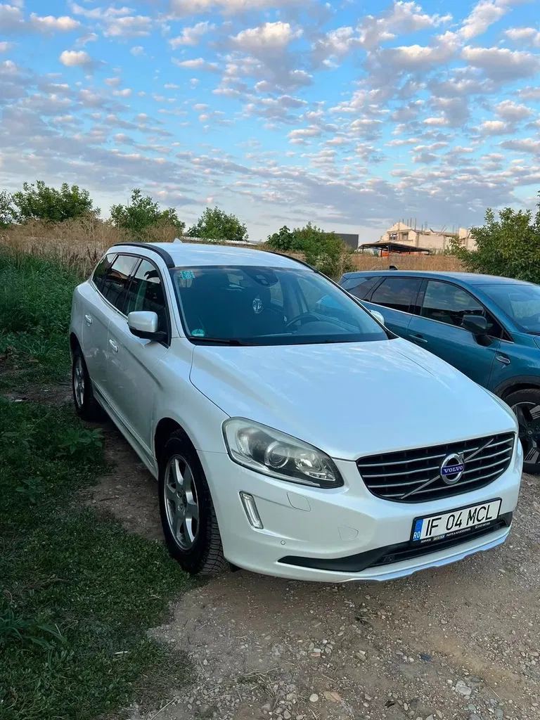 Fotografie: 2015 Volvo XC 60