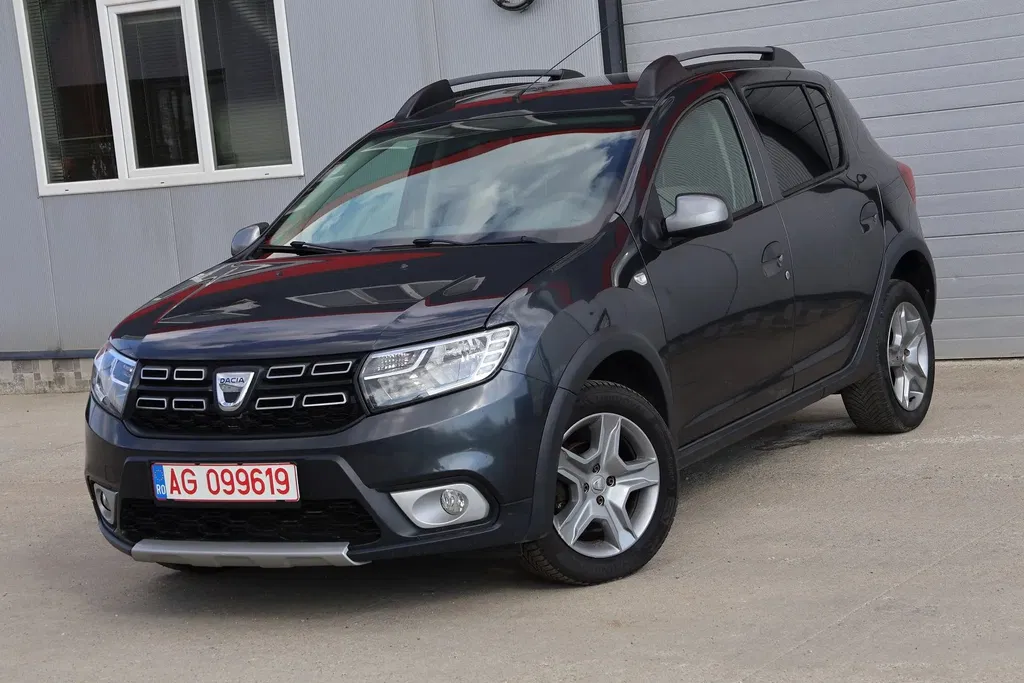 Fotografie: 2016 Dacia Sandero Stepway