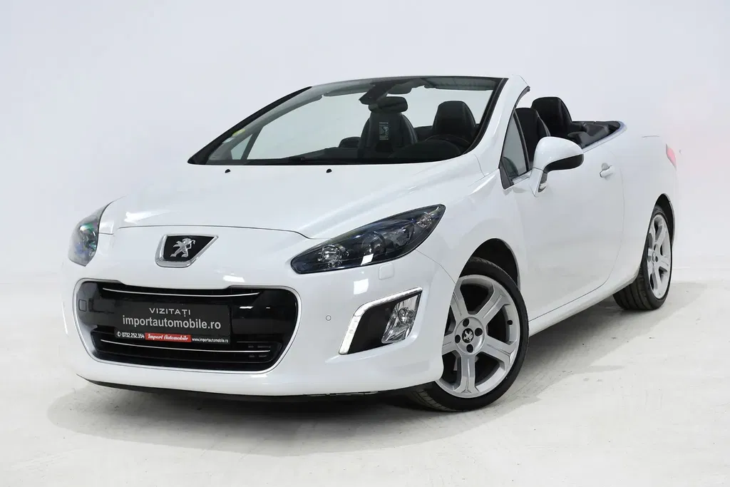 Fotografie: 2012 Peugeot 308