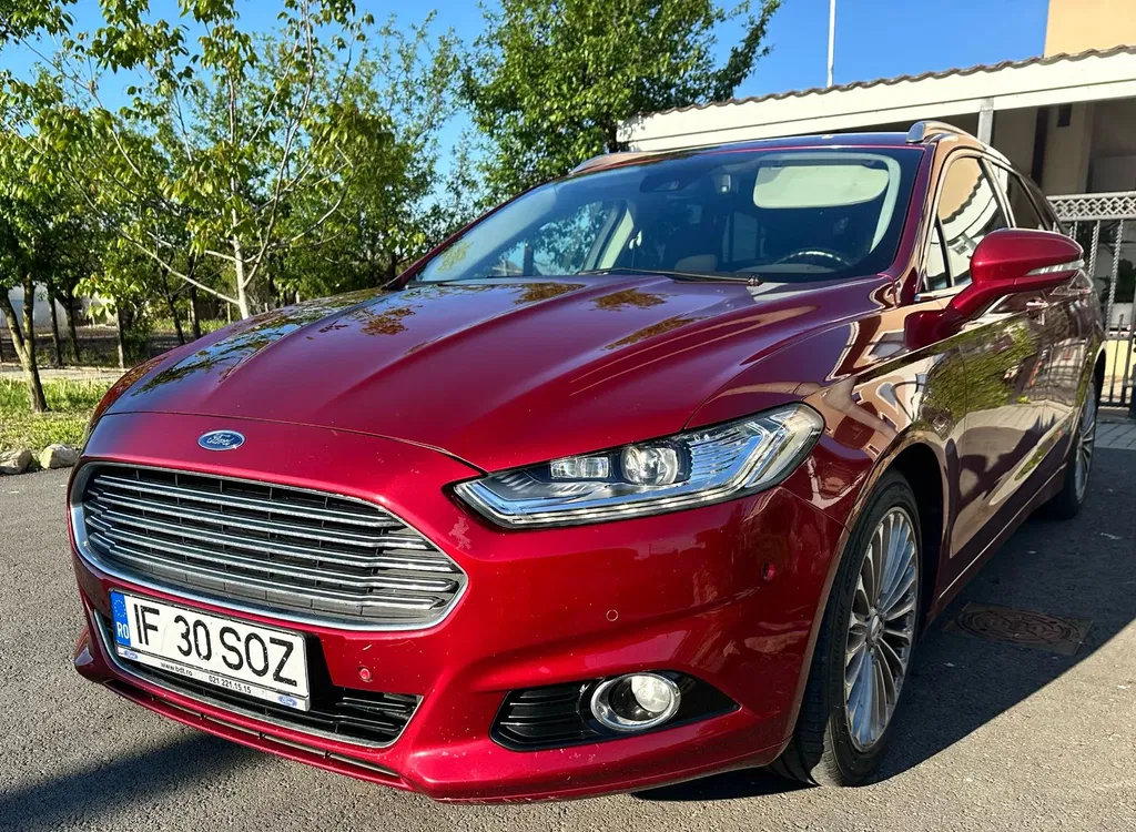 Fotografie: 2015 Ford Mondeo