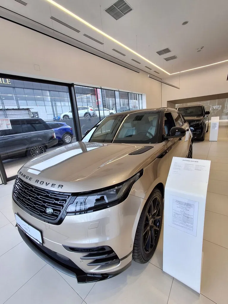 Fotografie: 2026 Land Rover Range Rover Velar
