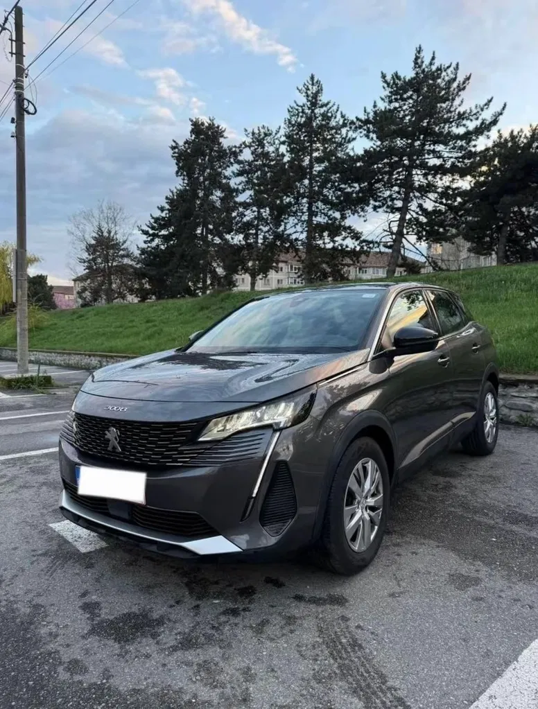 Fotografie: 2022 Peugeot 3008