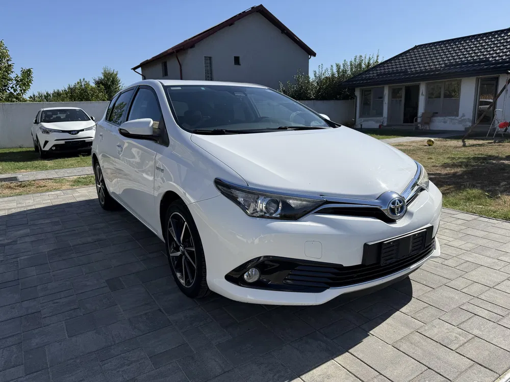Fotografie: 2017 Toyota Auris
