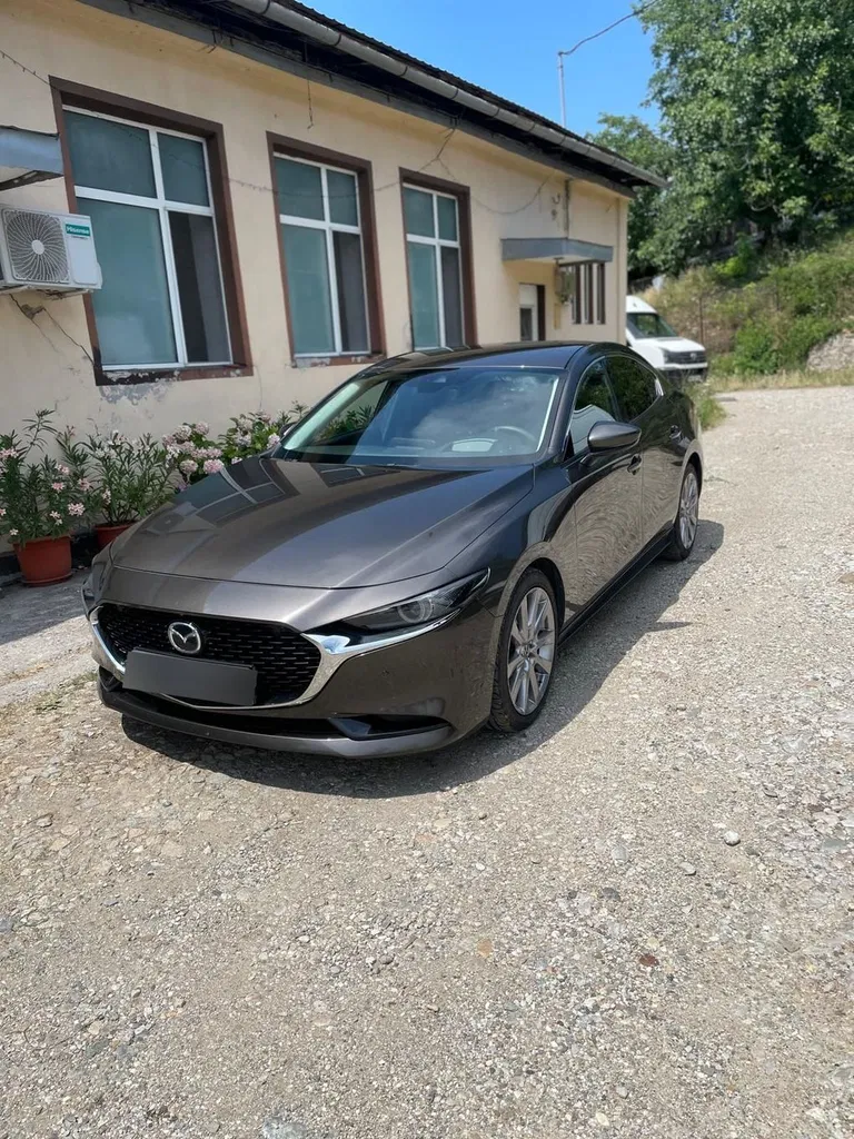Fotografie: 2019 Mazda 3