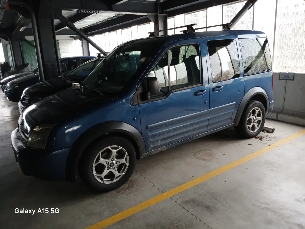 Fotografie: 2004 Ford Tourneo Connect