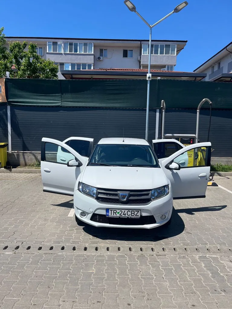 Fotografie: 2016 Dacia Logan