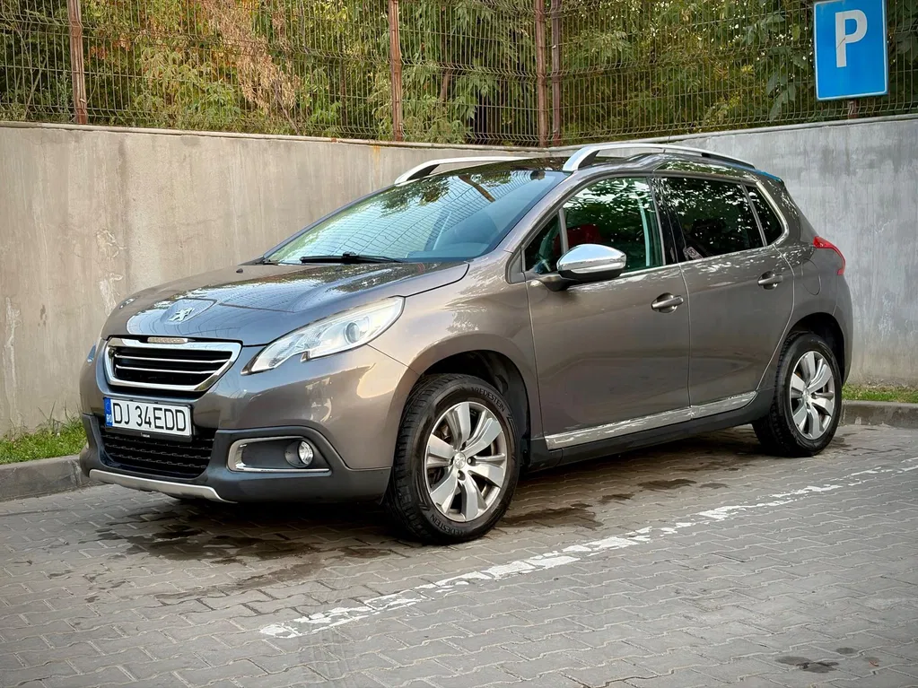 Fotografie: 2016 Peugeot 2008