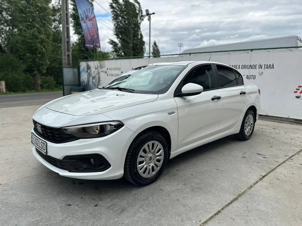 Fotografie: 2022 Fiat Tipo