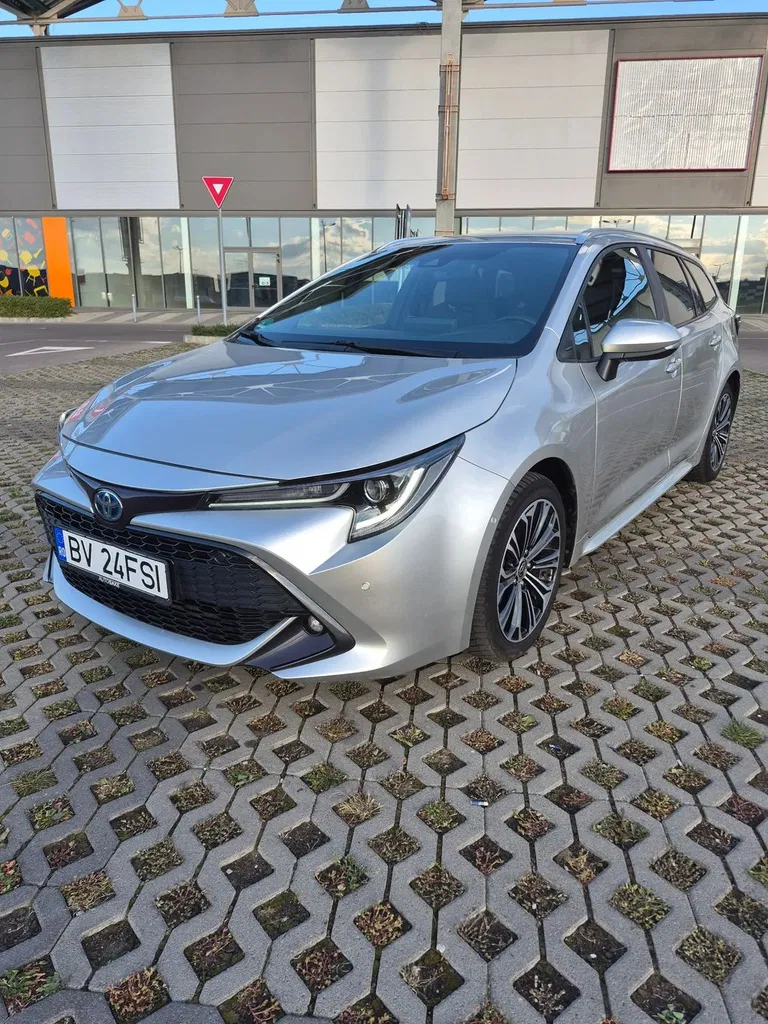Fotografie: 2022 Toyota Corolla