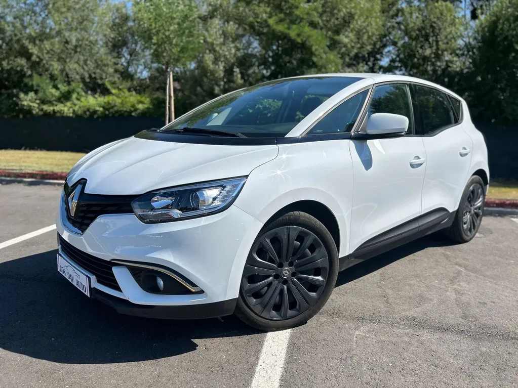 Fotografie: 2018 Renault Scenic