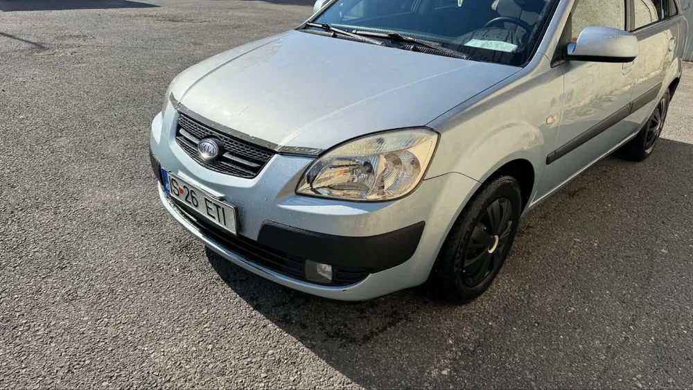 Fotografie: 2006 Kia Rio