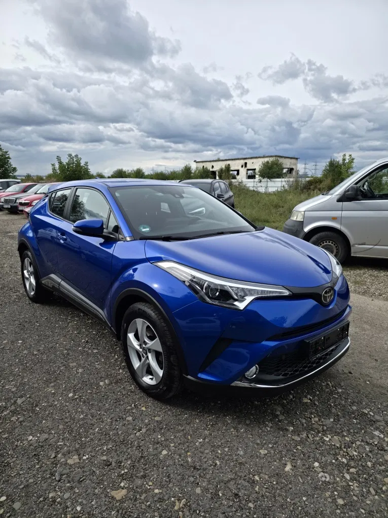 Fotografie: 2018 Toyota C-HR