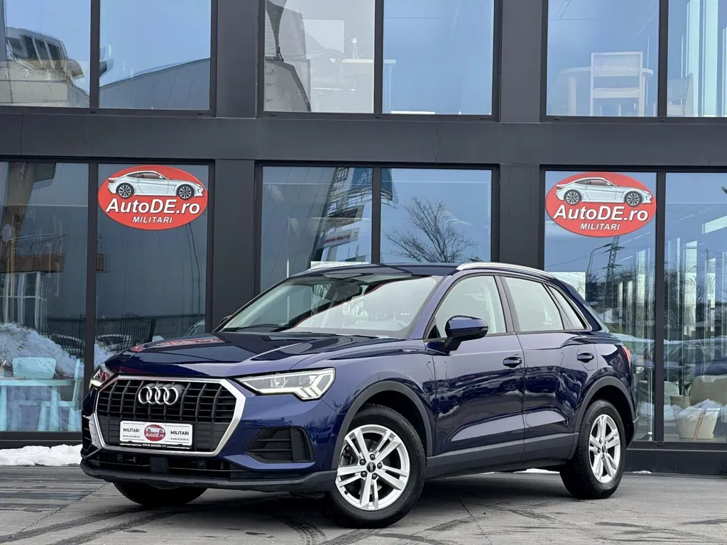 Fotografie: 2022 Audi Q3