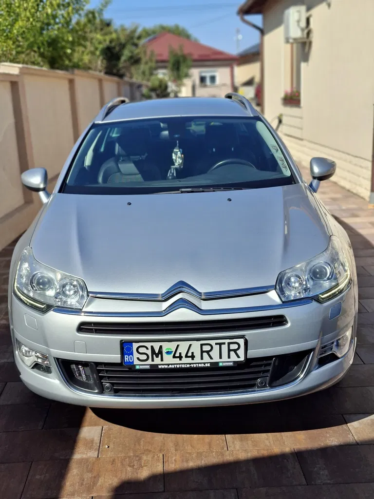 Fotografie: 2013 Citroen C5