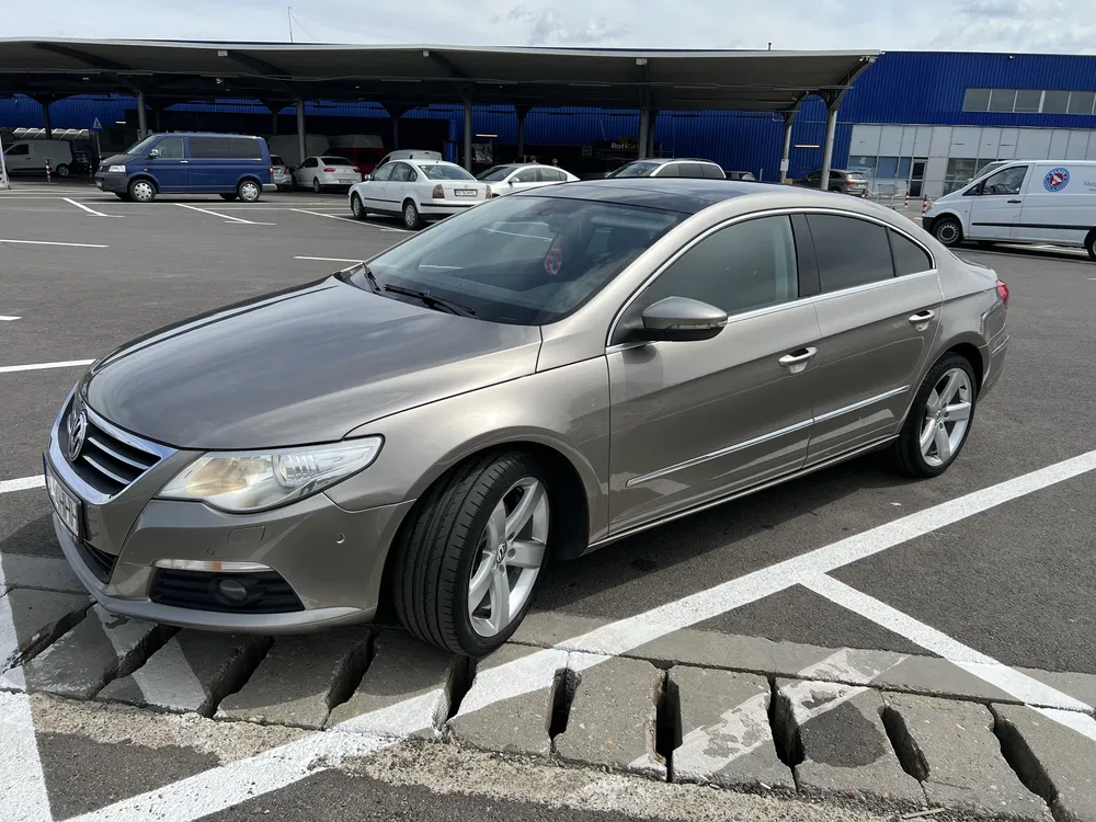 Fotografie: 2009 Volkswagen Passat CC