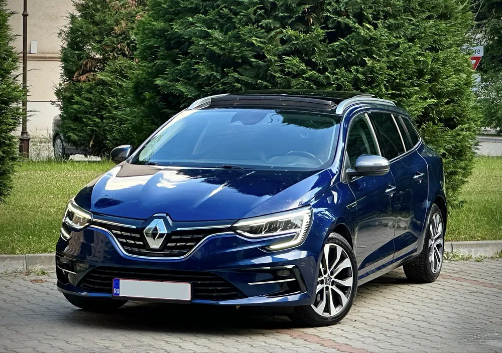 Fotografie: 2021 Renault Megane