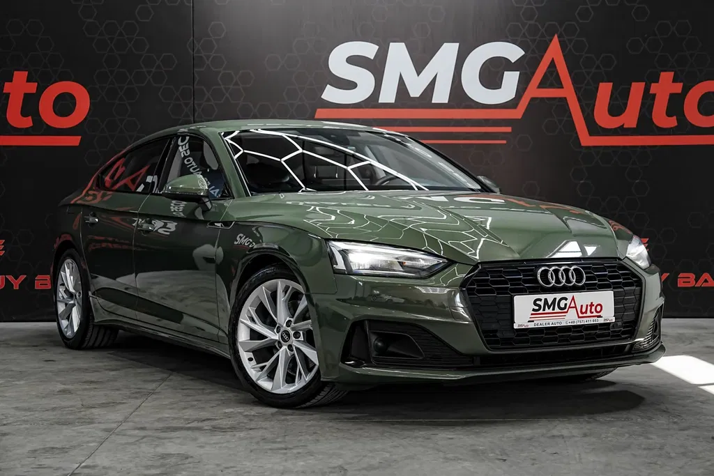 Fotografie: 2021 Audi A5 Sportback