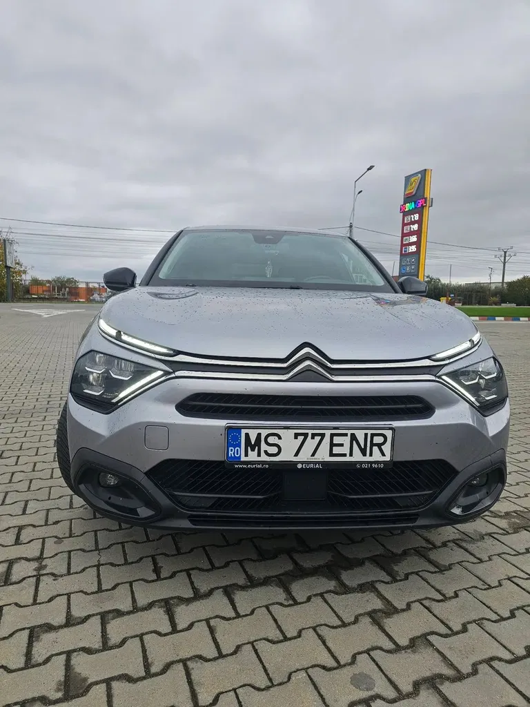 Fotografie: 2023 Citroen C4
