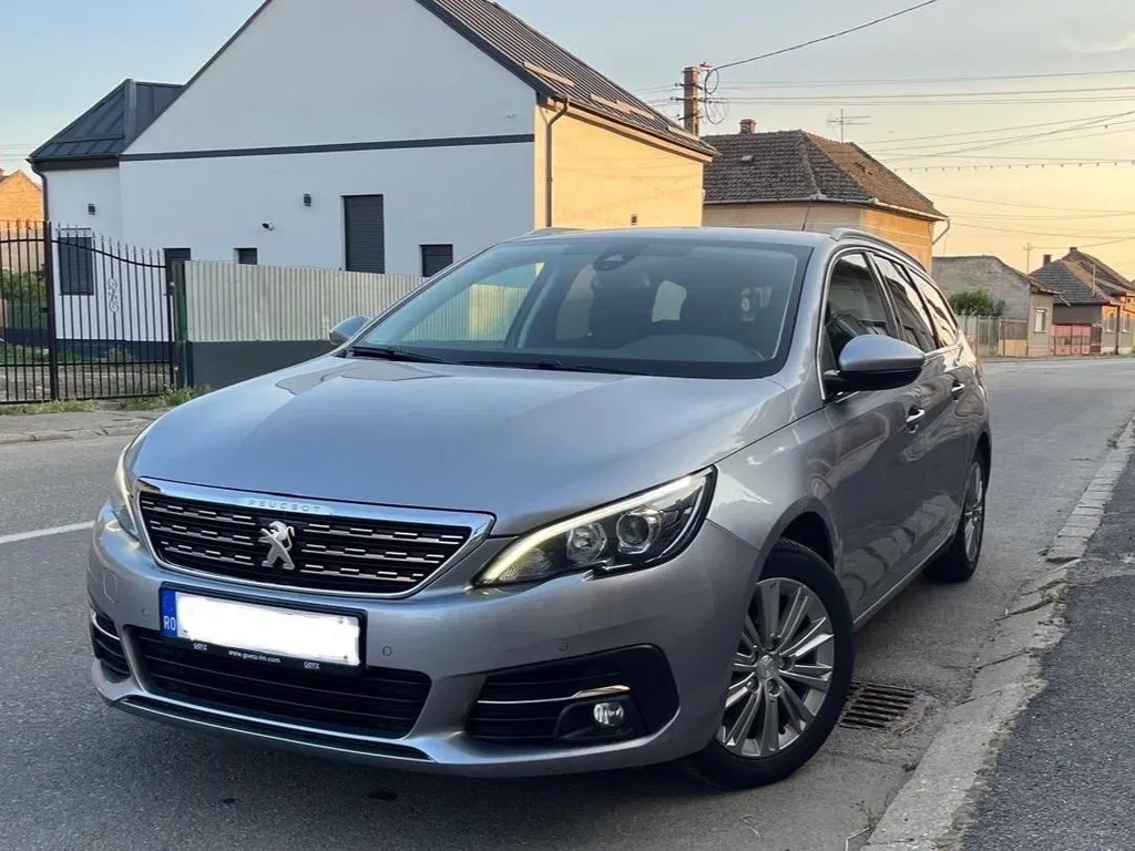 Fotografie: 2020 Peugeot 308