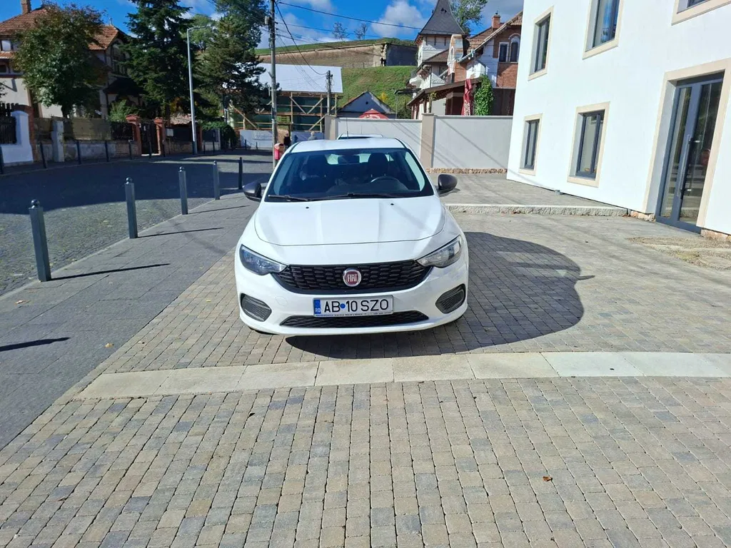Fotografie: 2019 Fiat Tipo