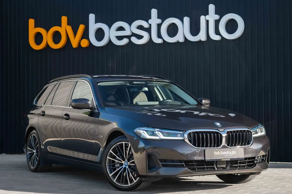 Fotografie: 2022 BMW Seria 5