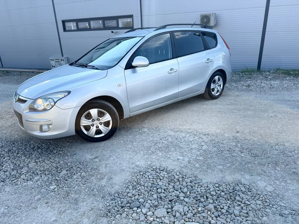 Fotografie: 2010 Hyundai i30