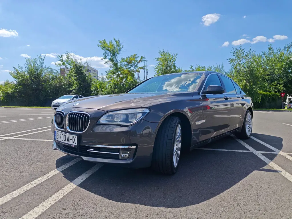 Fotografie: 2015 BMW Seria 7