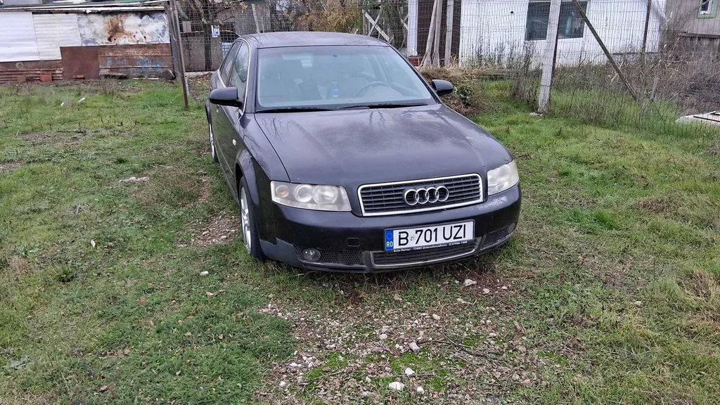 Fotografie: 2000 Audi A4 Limuzina