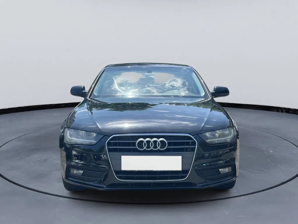 Fotografie: 2015 Audi A4 Limuzina