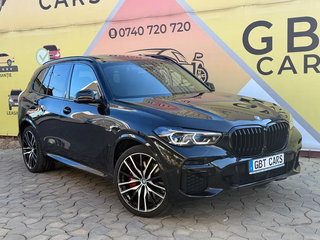 Fotografie: 2022 BMW X5